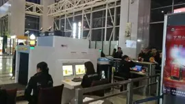 100100d Рентгеновское сканирование безопасности в аэропорту с двойным обзором Сканер для скрининга